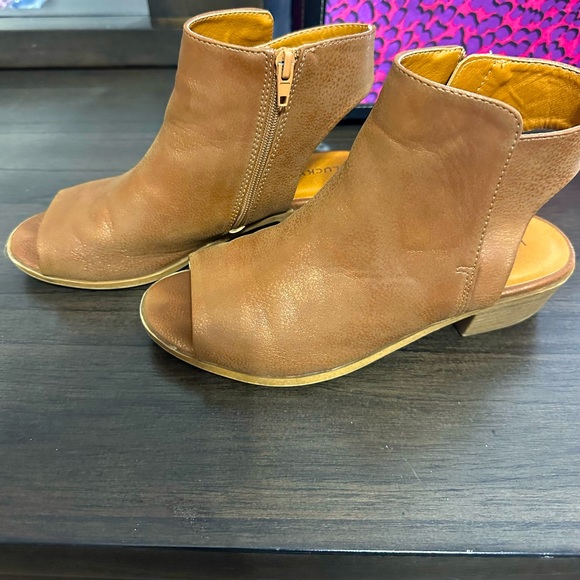 Lucky Brand Britte Sandal - Kids' - Picture 3 of 3